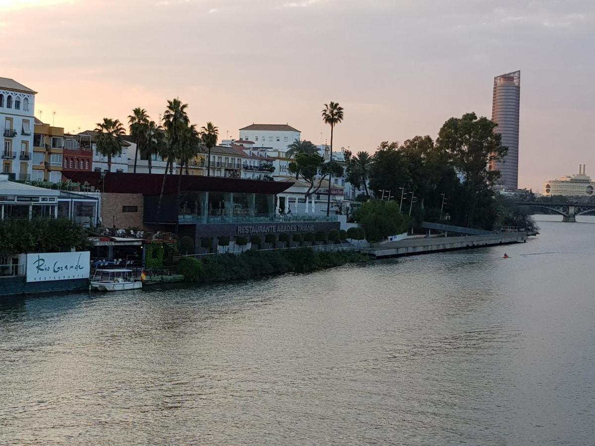 Magnifico Apartamento Tipo Duplex En Triana Sevilla Eksteriør bilde