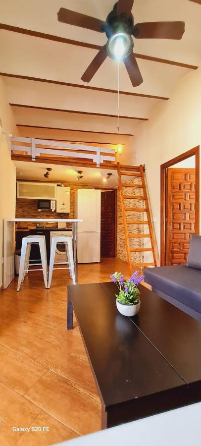 Magnifico Apartamento Tipo Duplex En Triana Sevilla Eksteriør bilde